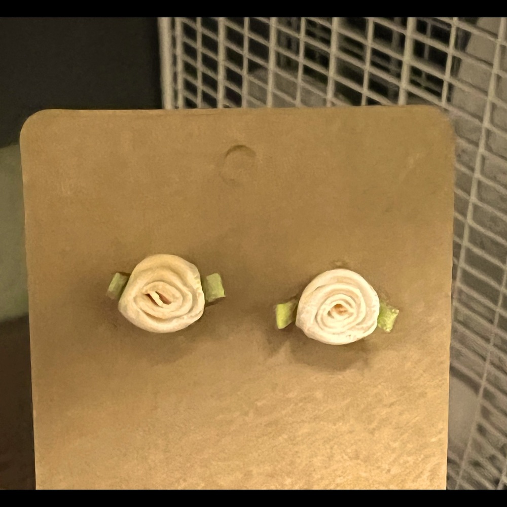 Adorable peach ribbon rose earrings